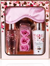 Romantisch Verjaardag cadeau vrouw - Bad cadeaupakket Heart Cascade - Magnolia dream - Rosé/ roze/ wit - Kado vrouwen, moeder, vriendin, zus, oma, mama