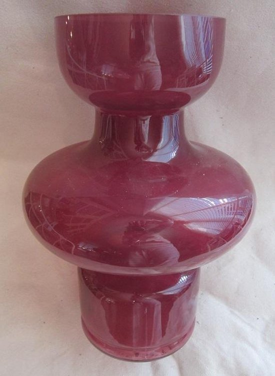 Grote glazen vaas, bordeaux, glas 29 x 18 cm