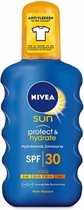 NIVEA Sun Protect & Hydrate SPF 30 écran solaire en vaporisateur 200 ml Résistant à l'eau Corps