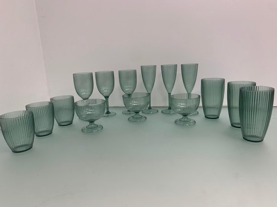 historisch Oriënteren De schuld geven set glazen - hard plastic - 15 stuks | bol.com