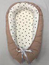 Babynestje Dusty rose dot
