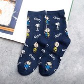 donker blauwe sokken met snoopy