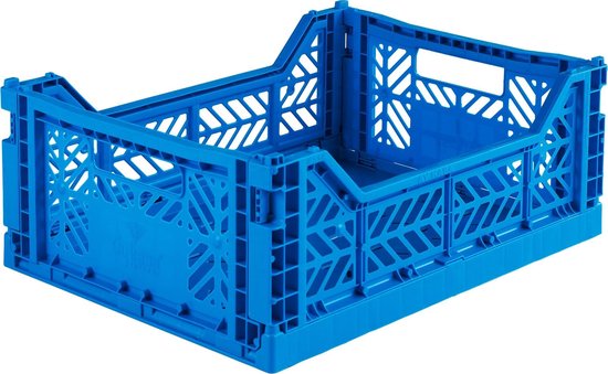 Blauwe opvouwbare krat van Eef Lillemor met open geometrische patronen.