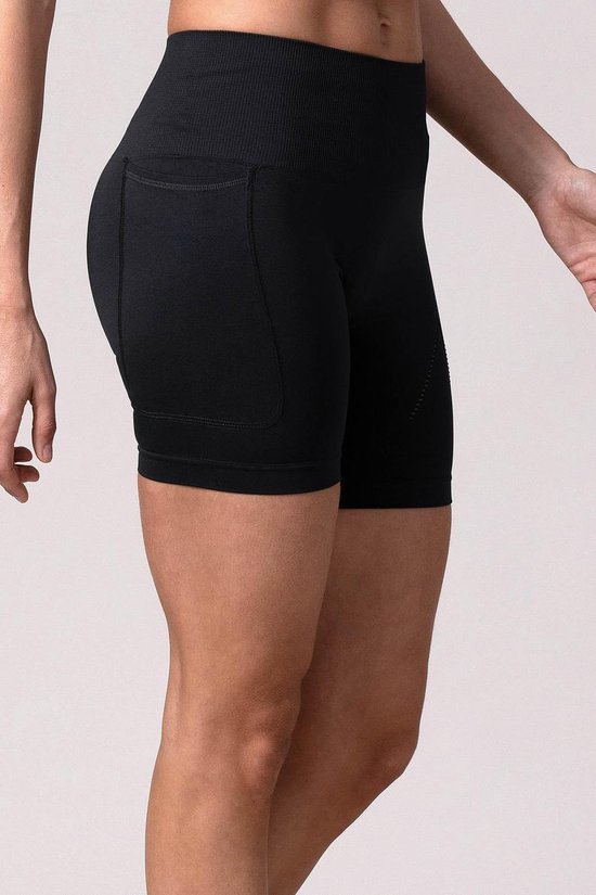 REVIVE seamless en highwaist dames yoga-sportshort AMARANTE - duurzaam