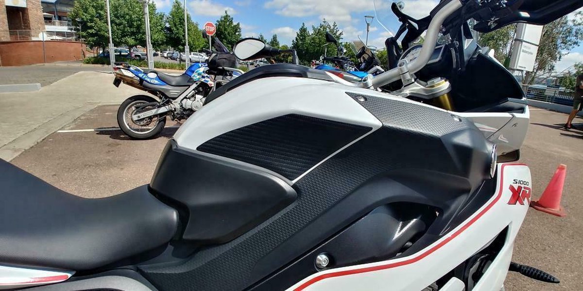 Rubbatech kniepad BMW S1000XR