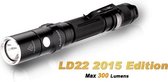 Fenix LD22 300 lumen - 120 m - op 2 AA batterijen