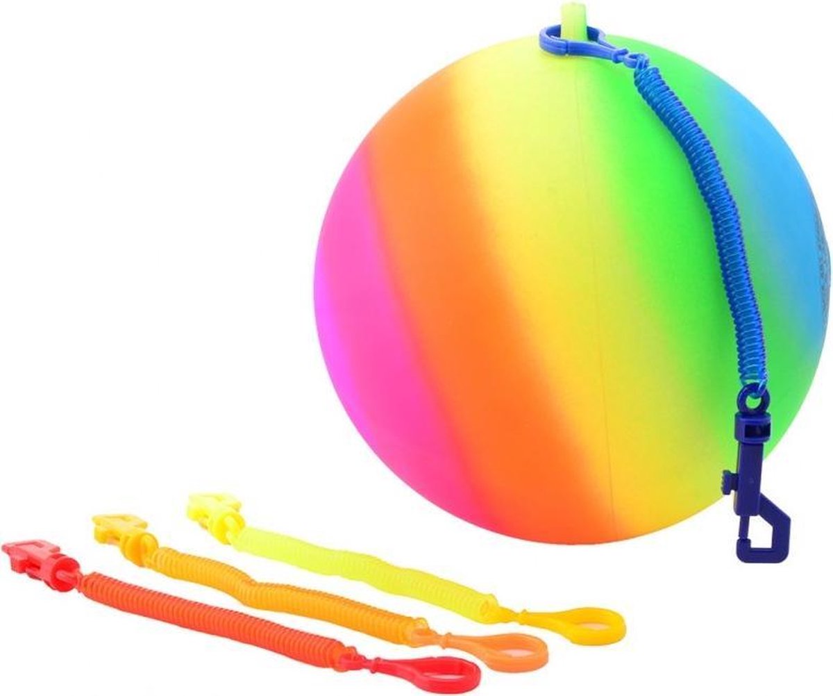 Beaucoup De Balles En Plastique Colorées Dans Une Piscine à Balles Pour Enfants Sur Une Aire De Jeux