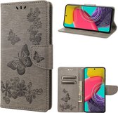 Mobigear Telefoonhoesje geschikt voor Samsung Galaxy M53 Hoesje | Mobigear Butterfly Bookcase Portemonnee | Pasjeshouder voor 2 Pasjes | Telefoonhoesje voor Pinpas / OV Kaart / Rijbewijs - Grijs