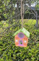 Keramieke decoratie vogelhuisje - groen + oranje - hoogte 13x11x6cm - Vogelhuisjes - Tuinaccessoires - Tuindecoratie