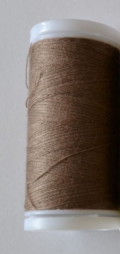 Naaigaren | Polyester | Groen | 915 meter kopen? | Heutink voor thuis