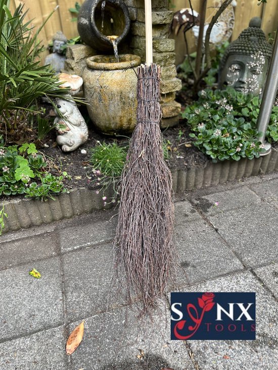 Synx Tools Heksenbezem Berkenbezem Bezem - Rijsbezem - Takkenbezem - Stalbezem - bezems - Halloween versiering/decoratie - bodembewerkers - Inclusief steel 120cm van Synx Tools — afbeelding 3