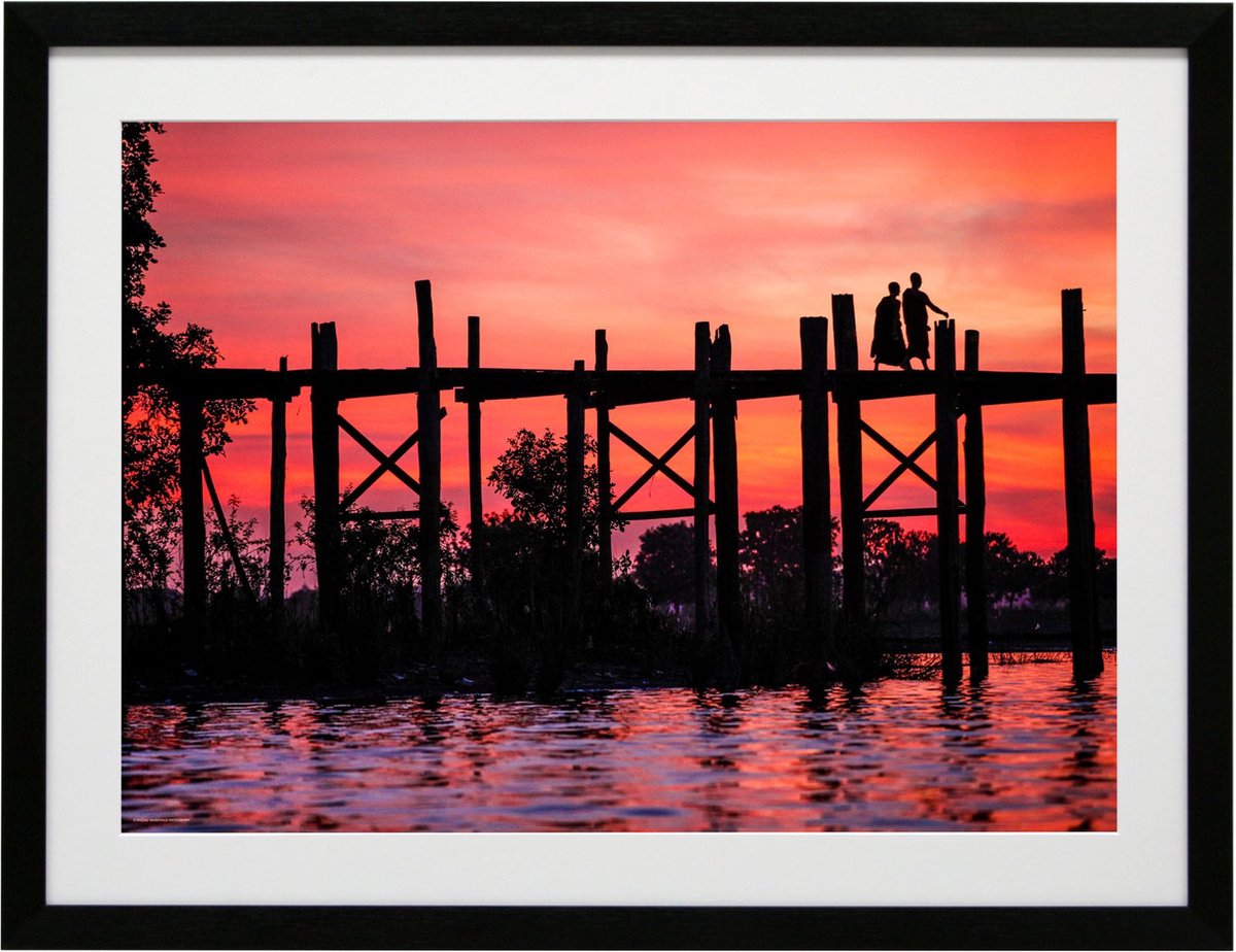 Deknudt Frames Poster in lijst - rode avondzon - 60x80 cm zwart