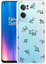 OnePlus Nord CE2 Hoesje Paarse Bloemen - Designed by Cazy