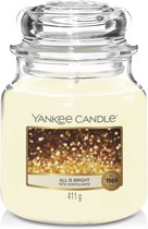 Yankee Candle Medium Jar Geurkaars - All Is Bright