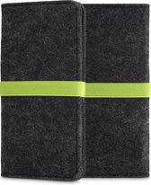 kwmobile Telefoonhoesje van vilt - Hoesje voor smartphone met elastische band - Flip cover in donkergrijs / neon groen - Binnenmaat 17,2 x 8 cm