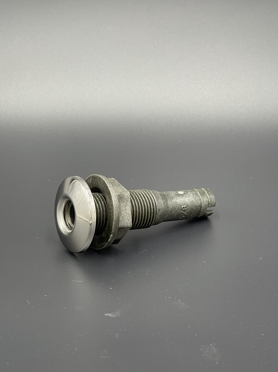 Huiddoorvoer 5/8 16mm-Zwart kunstof met RVS afwerking.