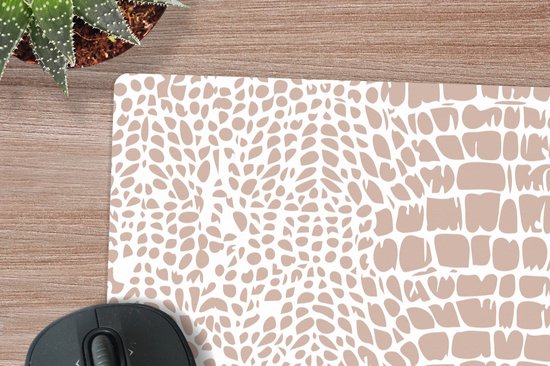 Muismat XXL 60x60 cm - Bureau onderlegger - Bureau mat Dierenprint - Slang - Pastel - Bureaumat - Gaming mousepad xl - Bureaulegger groot - Computer deskmat