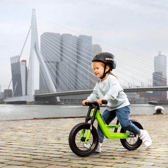 BERG Helm S 48-52cm - Helm voor kinderen - Zwart van BERG — afbeelding 2