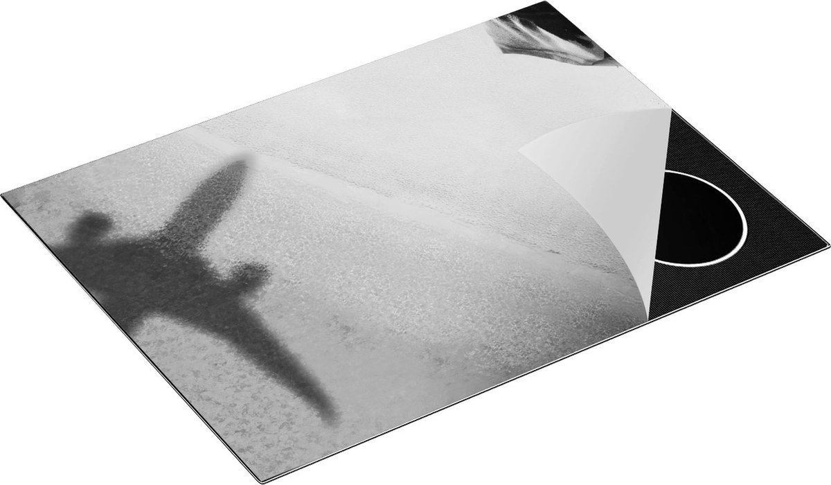 Chefcare Inductie Beschermer Silhouet van een Vliegtuig op het Strand - Zwart Wit - 70x55 cm - Afdekplaat Inductie - Kookplaat Beschermer - Inductie Mat