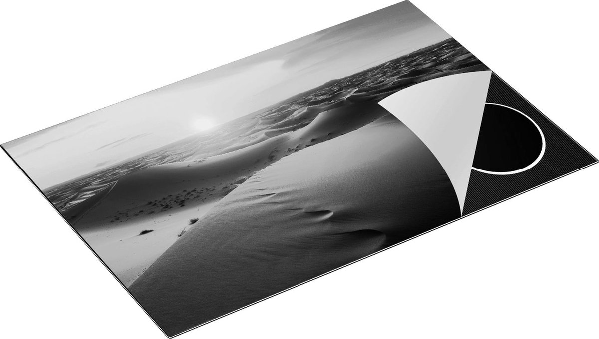 Chefcare Inductie Beschermer Woestijn in de Sahara bij Zonsondergang - Zwart Wit - 80x55 cm - Afdekplaat Inductie - Kookplaat Beschermer - Inductie Mat