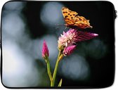 Laptophoes 17 inch - Vlinder - Bloemen - Insecten - Laptop sleeve - Binnenmaat 42,5x30 cm - Zwarte achterkant