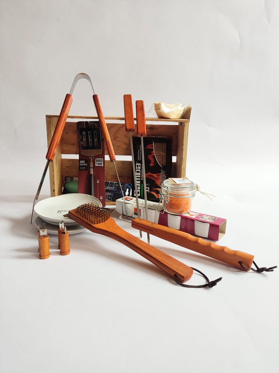 bbq gereedschap - bbq accesoires -bbq set - geschenkdoos - verjaardag man - giftbox