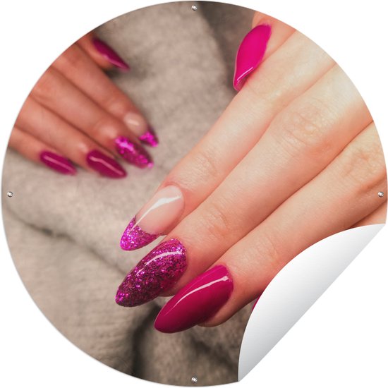 Tuincirkel Vrouw met roze nagels - 120x120 cm - Ronde Tuinposter - Buiten XXL / Groot formaat!