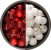 74x morceaux de boules de Noël en plastique mélange de rouge et blanc 6 cm - Décorations de Noël