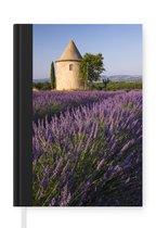 Notitieboek - Schrijfboek - Ronde toren bij lavendelveld in Frankrijk - Notitieboekje klein - A5 formaat - Schrijfblok