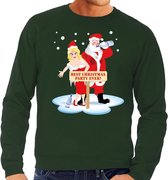Foute kersttrui / sweater dronken kerstman en kerstvrouw na kerstborrel/ feest groen voor heren - Kersttruien M