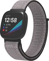 SmartphoneClip® Nylon Zwart Grijs Bandje geschikt voor Fitbit Versa 3 en Fitbit Sense