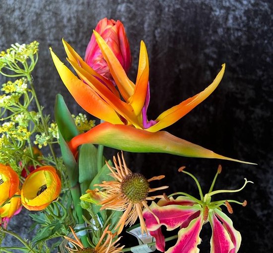 Bouquet de soie - bouquet de champ Strelitia indiscernable du vrai