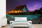 Behang - Fotobehang Thailand - Tempel - Paars - Breedte 450 cm x hoogte 300 cm