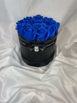 AG Luxurygifts rozen box- flower box - Gift box - cadeau - Moedersdag - soap roses - wit - blauw - rozen - Valentijnsdag