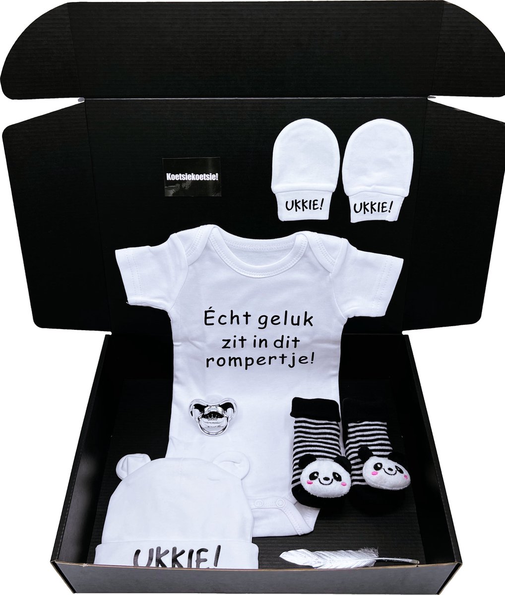 Kraamcadeau UKKIE - unisex - romper - babysokjes - baby mutsje - speen -kan ook rechtstreeks worden verstuurd