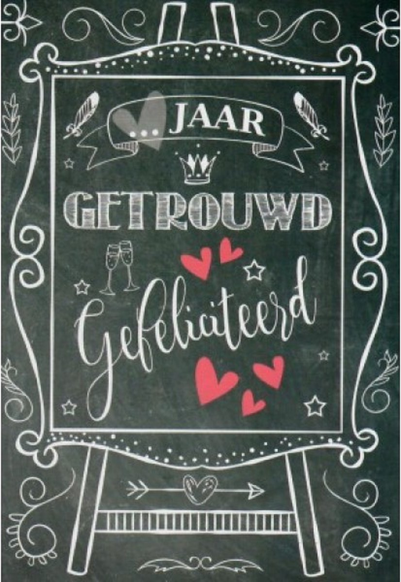 … jaar getrouwd! Gefeliciteerd! Een grappige kaart met champagne, hartjes, een kroon, veertjes en sterren op het krijtbord geschreven. Leuk om zo te geven of om bij een cadeau te voegen. Een dubbele wenskaart inclusief envelop en in folie verpakt.