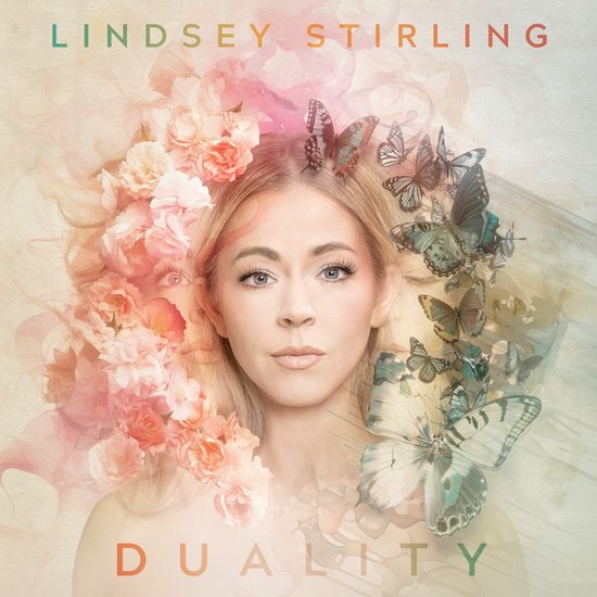 Lindsey Stirling op de hoes van Duality, met bloemen en vlinders rondom haar hoofd.