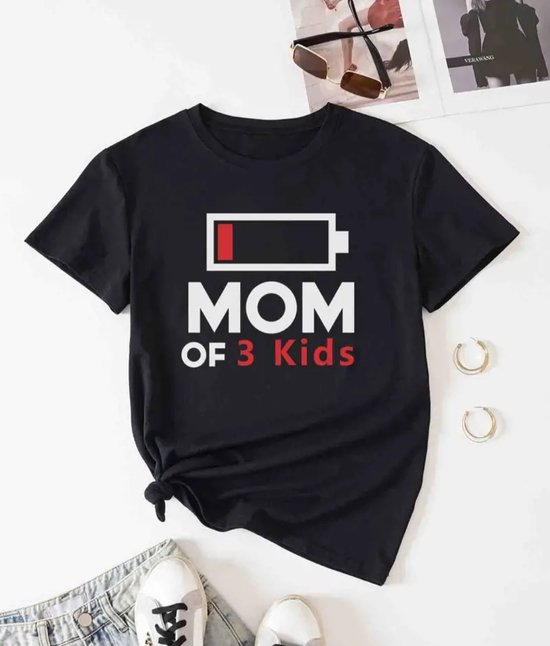 Mom of 3 kids mama moeder t shirt met leuke grappige tekst. T shirt voor mama's moeder cadeau tip maat L