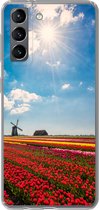 Telefoonhoesje Geschikt voor Samsung Galaxy S21 hoesje - Indrukwekkend tulpenveld in Nederland - Siliconen Telefoonhoesje