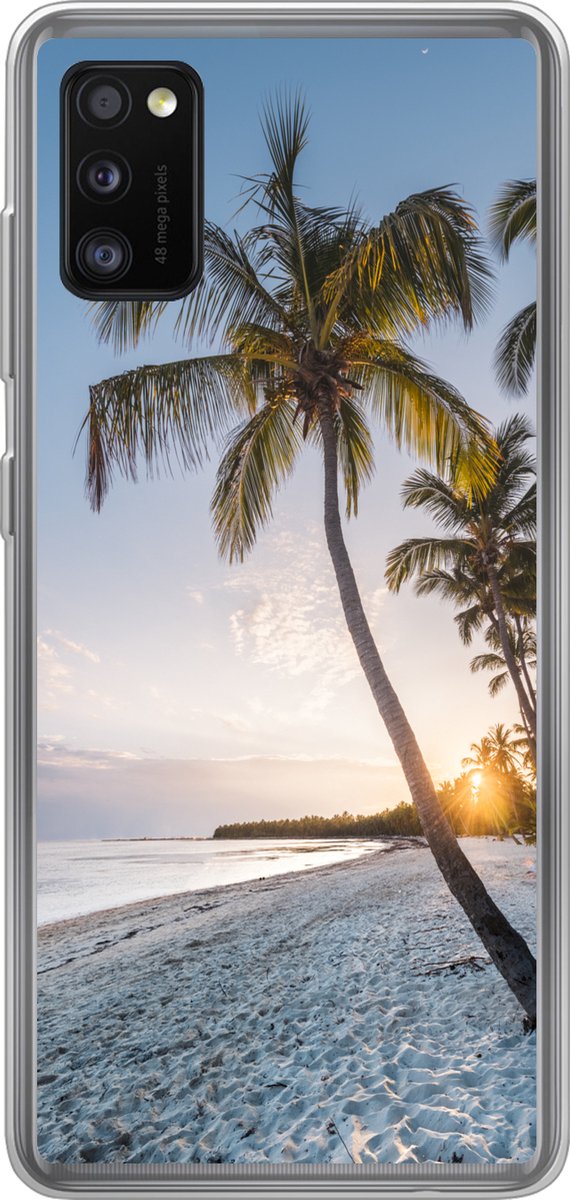 Telefoonhoesje Geschikt voor Samsung Galaxy A41 hoesje - Strand - Zonsondergang - Palmboom - Siliconen Telefoonhoesje Telefoonhoesje