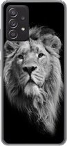 Geschikt voor Samsung Galaxy A53 5G hoesje - Aziatische leeuw tegen zwarte achtergrond in zwart-wit - Siliconen Telefoonhoesje