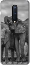 Geschikt voor OnePlus 8 hoesje - Olifant - Dieren - Water - Zwart wit - Siliconen Telefoonhoesje