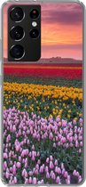 Geschikt voor Samsung Galaxy S21 Ultra hoesje - Paarse tulpen in Nederland - Siliconen Telefoonhoesje