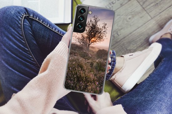 Convient pour la coque Samsung Galaxy S22 - La bruyère au lever du soleil - Coque de téléphone en Siliconen