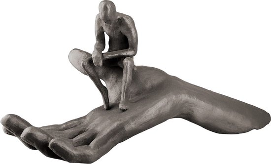Beeld man in hand - 21x9x12 - metaal - brons - sculptuur met betekenis