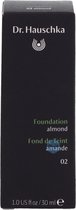 Dr. Hauschka - Foundation - 02 Almond