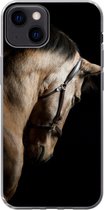 Telefoonhoesje Geschikt voor iPhone 13 hoesje - Paarden - Halster - Zwart - Siliconen Telefoonhoesje