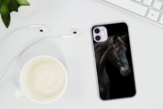 Coque iPhone 11 - Paarden - Animaux - Zwart - Siliconen