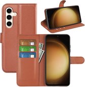 Samsung Galaxy S24 Plus (S24+) Hoesje - MobyDefend Kunstleren Wallet Book Case (Sluiting Voorkant) - Bruin - GSM Hoesje - Telefoonhoesje Geschikt Voor Samsung Galaxy S24 Plus (S24+)