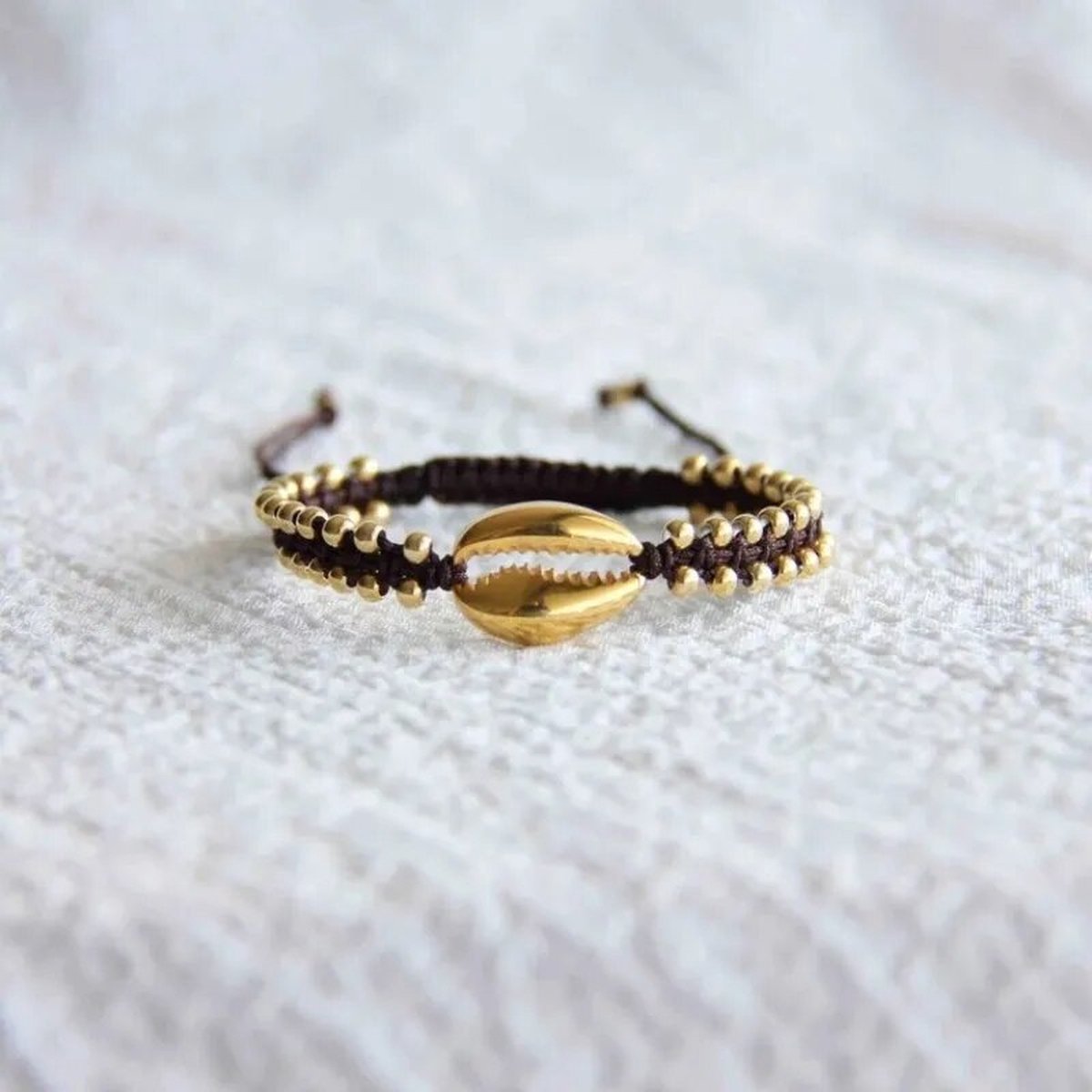 Armbandje schelp - Verstelbaar - Geweven - Schelp - Zomer